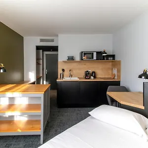 le-parc-de-leurope.hotels-rhonealpes.com/